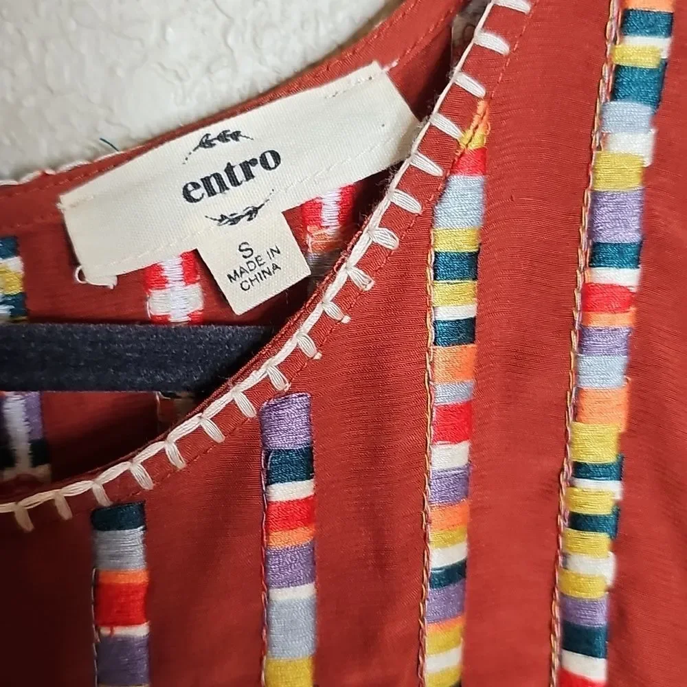 entro adorable red
